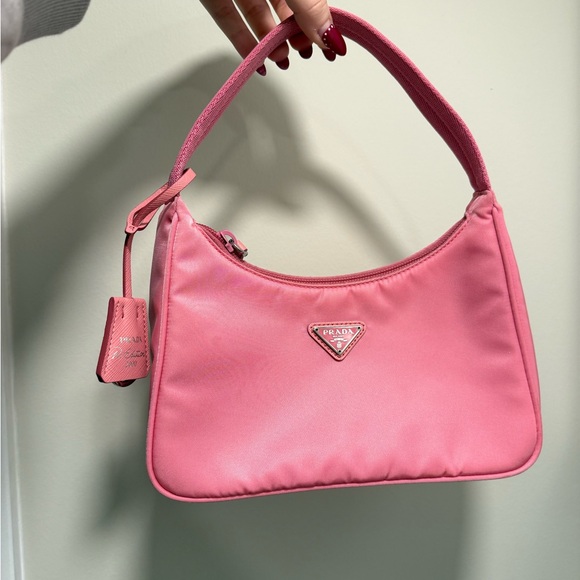 Prada Re-Edition 2000 Nylon Hand bag - Picture 6 of 16